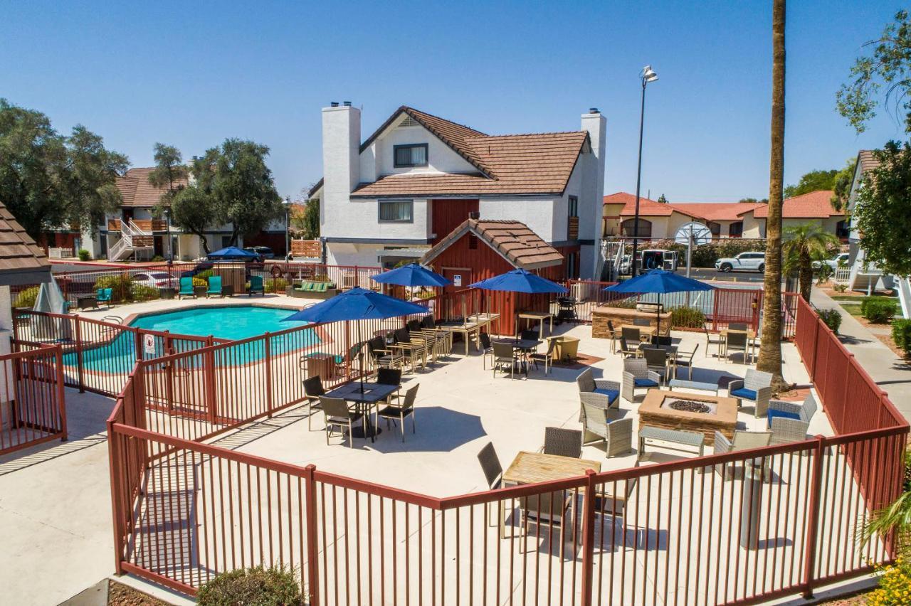 Apartment Metro Phx Upstairs 2bd Sleeps 6 Heated Pool No Pets Allowed *