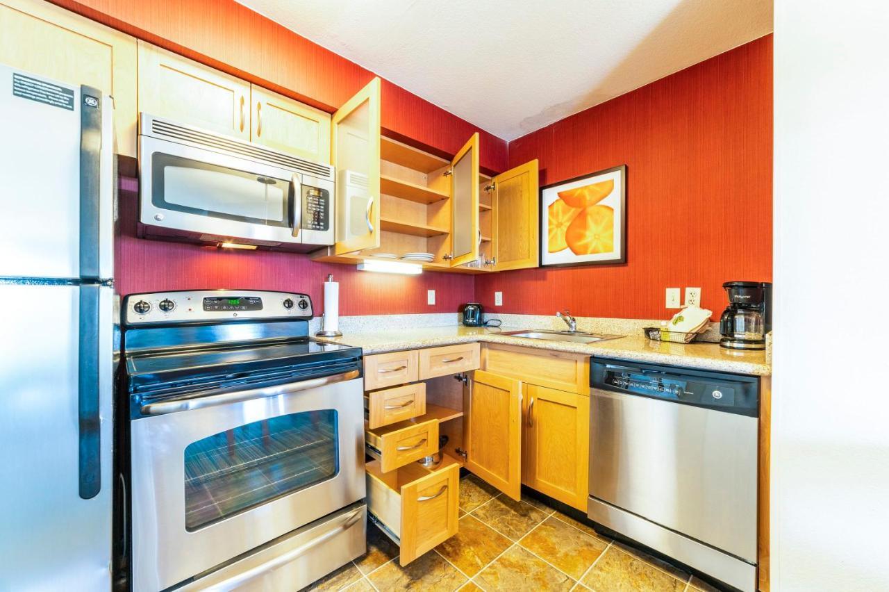 Metro Phx Upstairs 2bd Sleeps 6 Heated Pool No Pets Allowed *