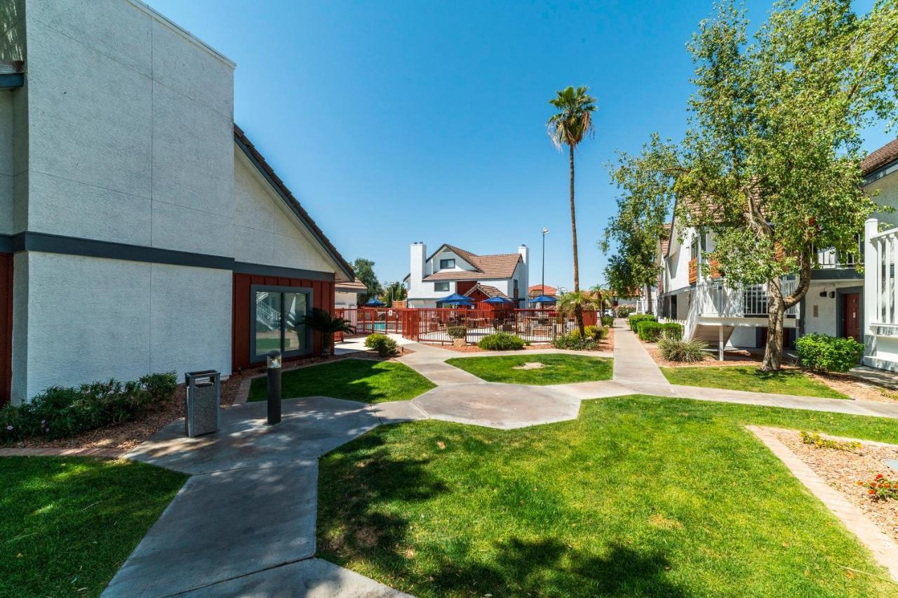 Metro Phx Upstairs 2bd Sleeps 6 Heated Pool No Pets Allowed Phoenix