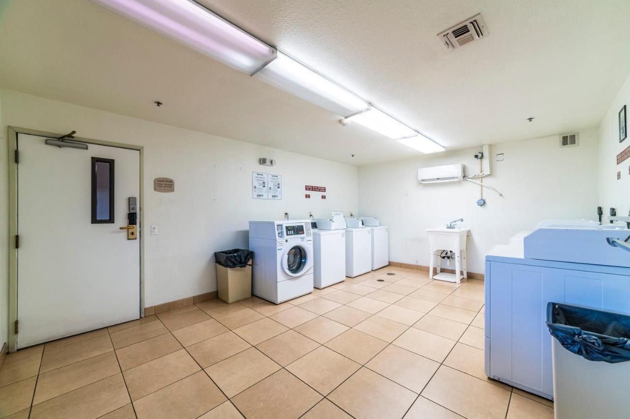 Metro Phx Upstairs 2bd Sleeps 6 Heated Pool No Pets Allowed Apartemen Phoenix