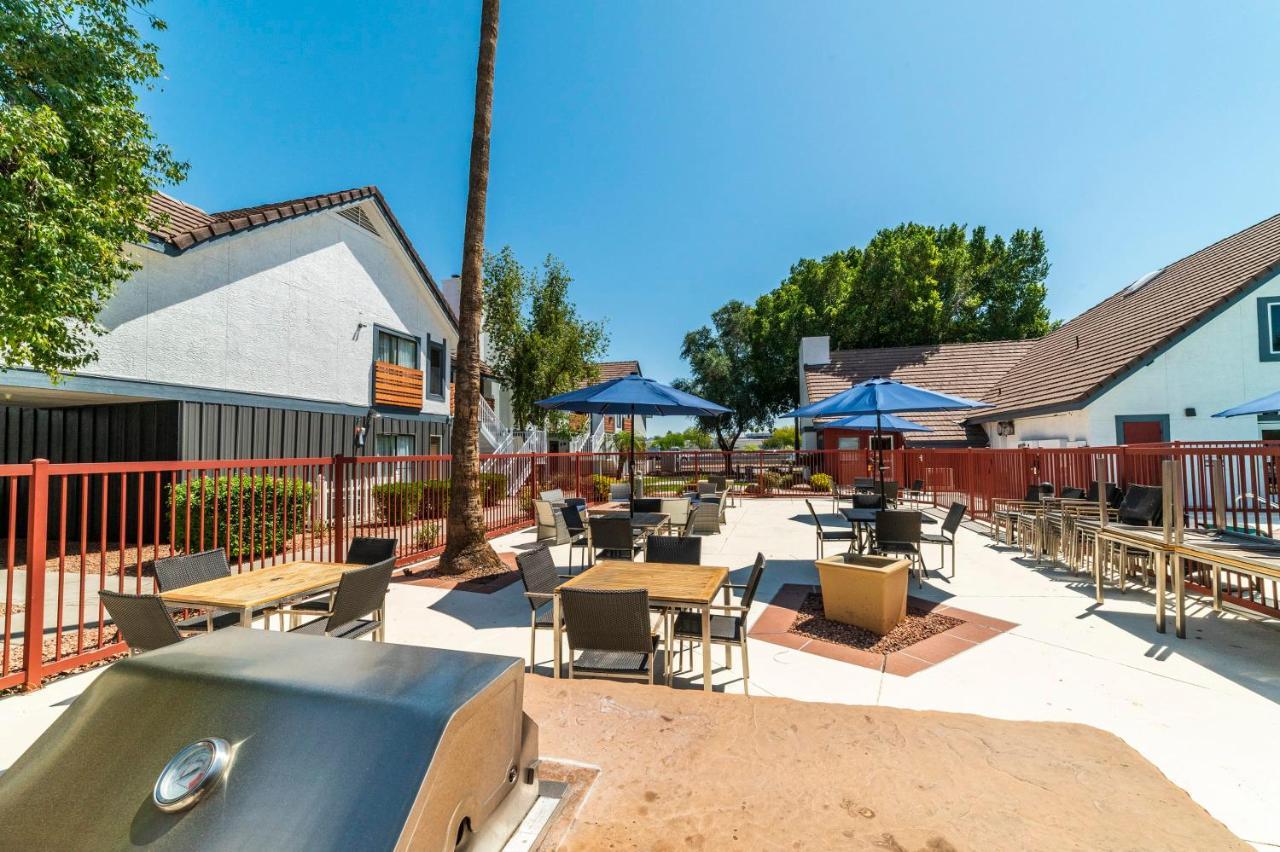 Metro Phx Upstairs 2bd Sleeps 6 Heated Pool No Pets Allowed * Phoenix
